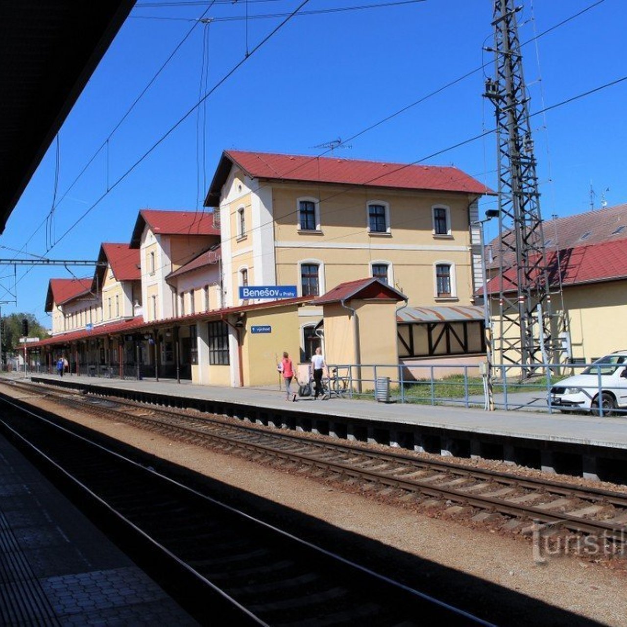 Budova železniční stanice a Císařský salonek