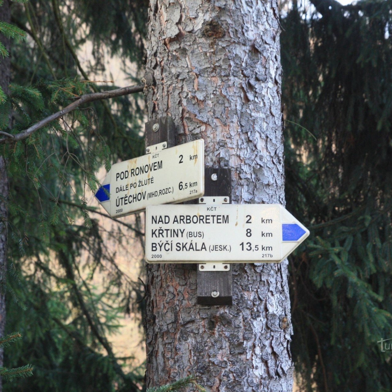 Turistické rozcestí Babice železniční stanice