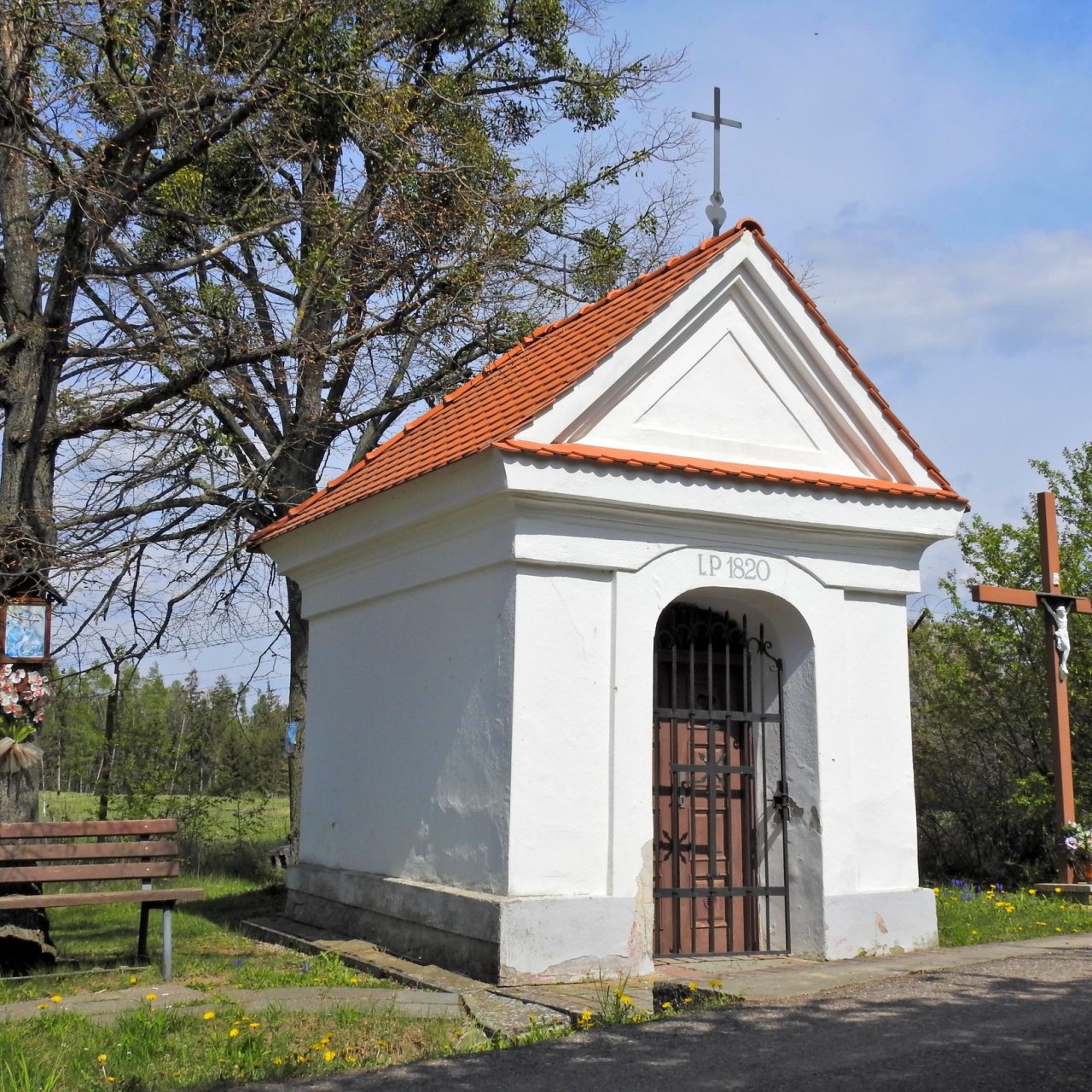 Kaplička na Hradské Nivě.