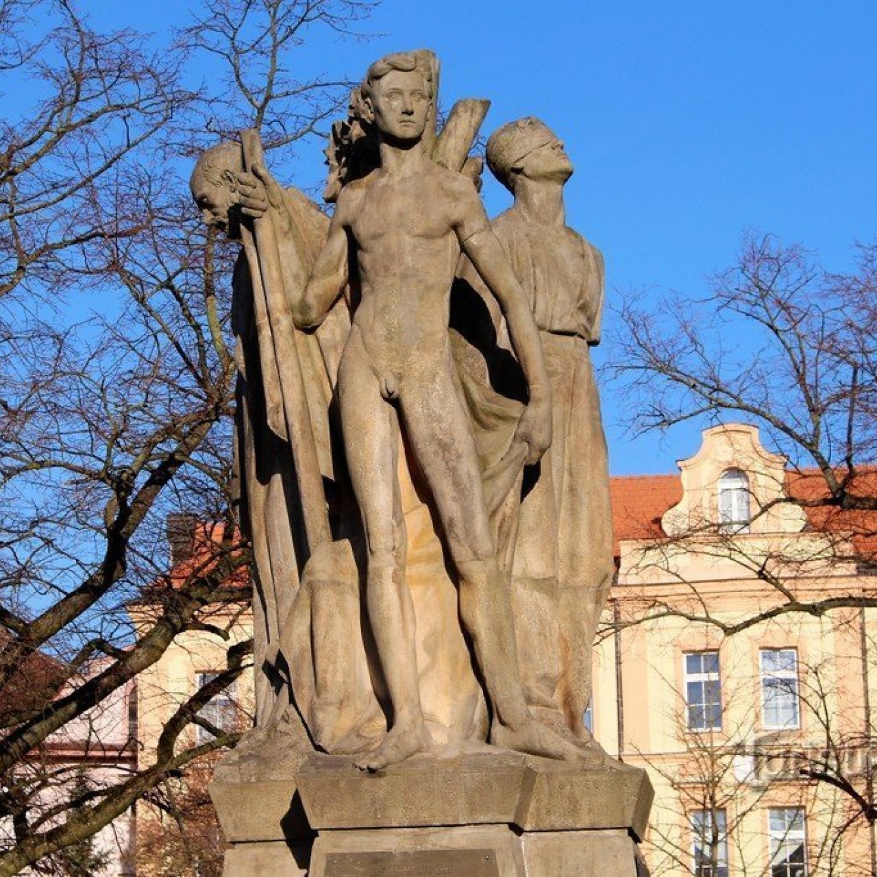 Válečné pomníky v Domažlicích.
