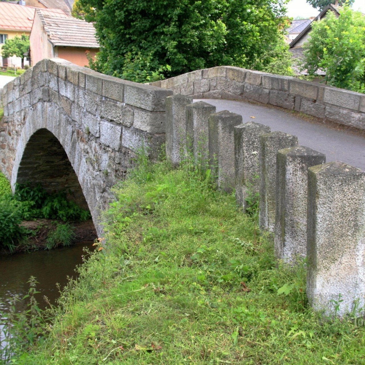 Hamry nad Sázavou - historický kamenný most