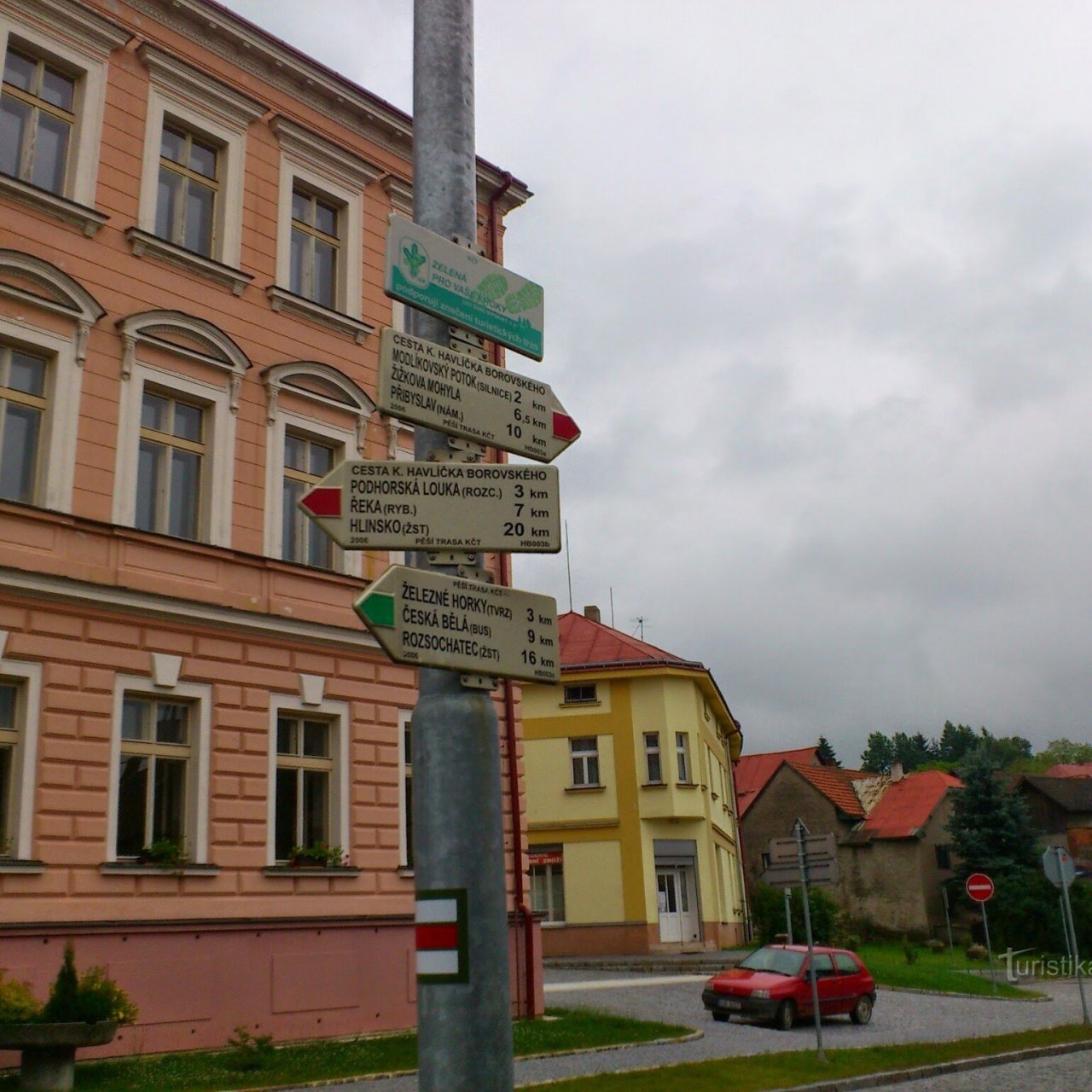 rozcestník Havlíčkova Borová (nám.)
