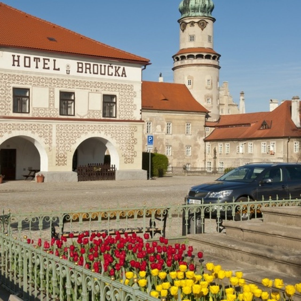 Nové Město nad Metují - město na skále a zámek