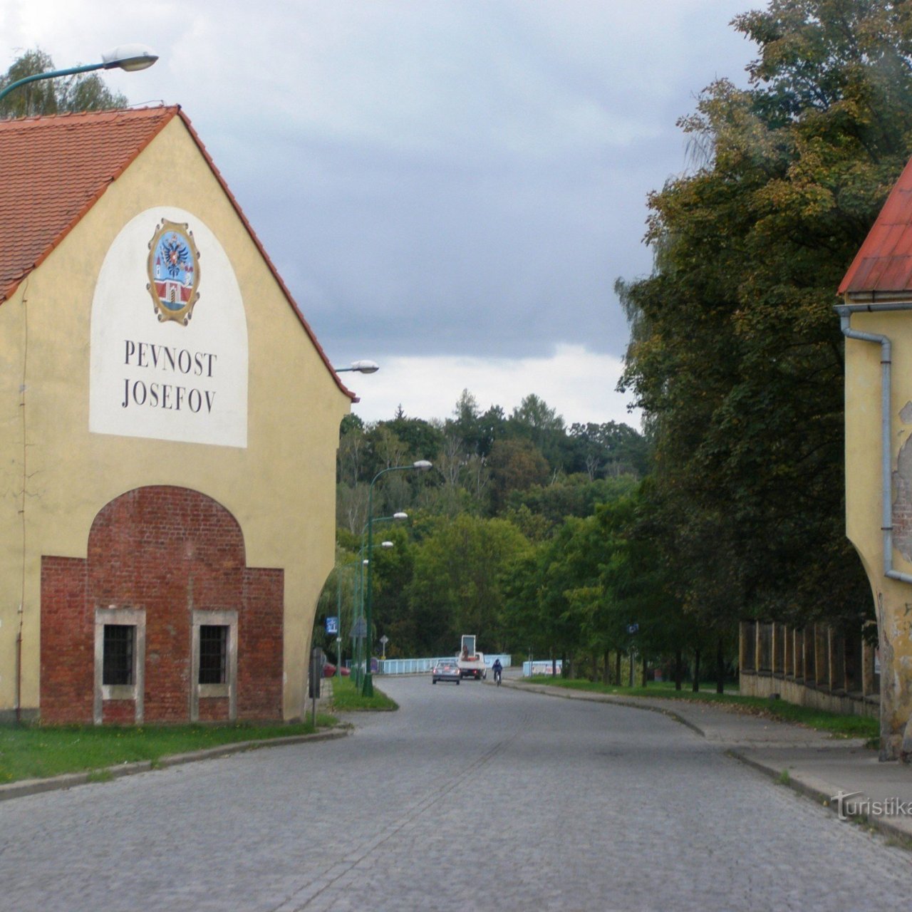 Josefov - Brána v Korunní hradbě
