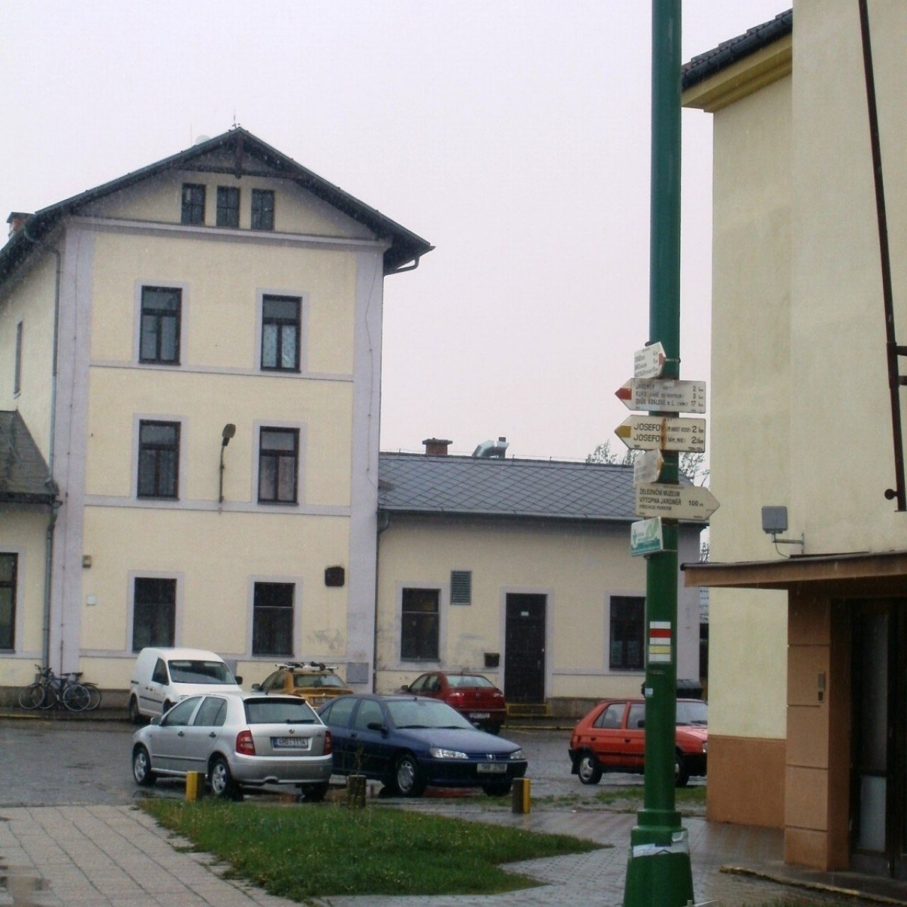 turistické rozcestí Jaroměř - žst., nádraží