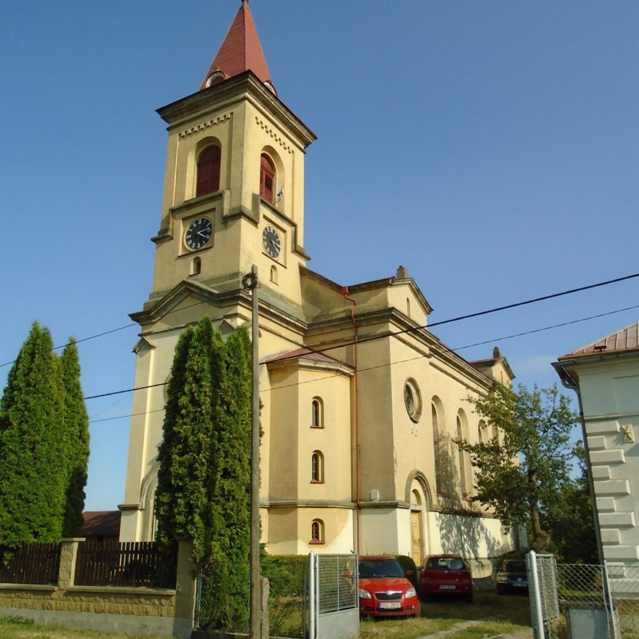 Evangelický kostel v Semonicích