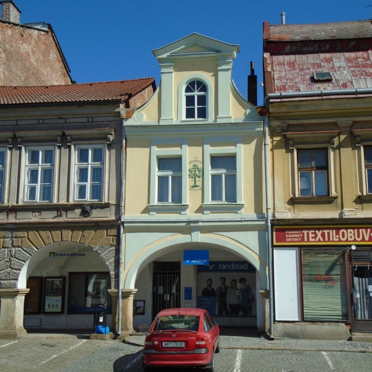 Hostinec „U Zeleného stromu“ čp. 47 na náměstí Československé armády v Jaroměři