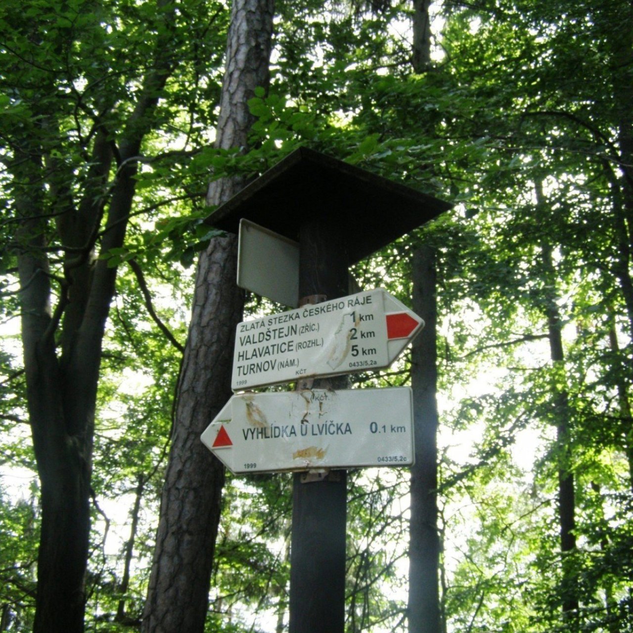 turistické rozcestí u Vyhlídky U lvíčka