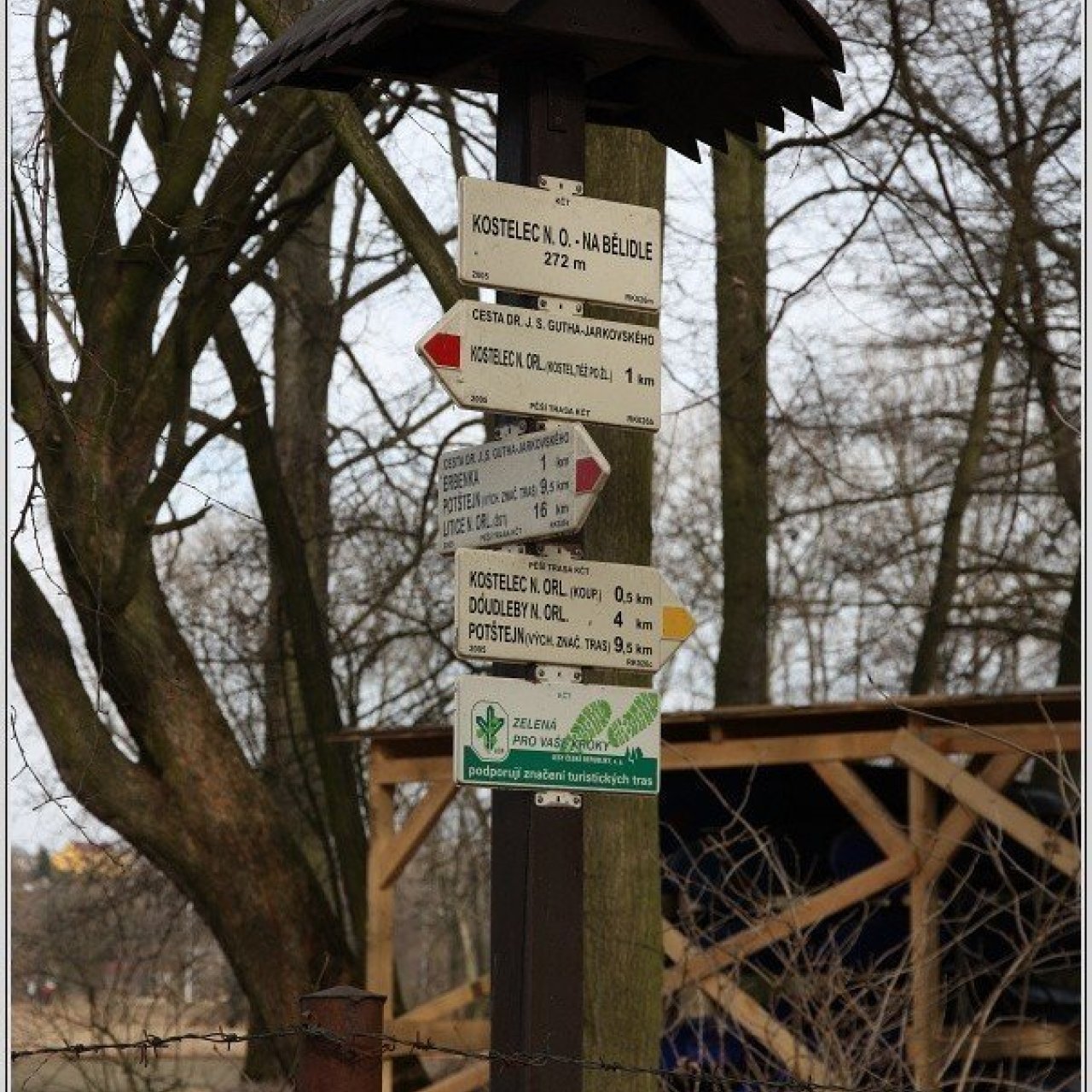 Turistické rozcestí Kostelec nad Orlicí, Na Bělidle