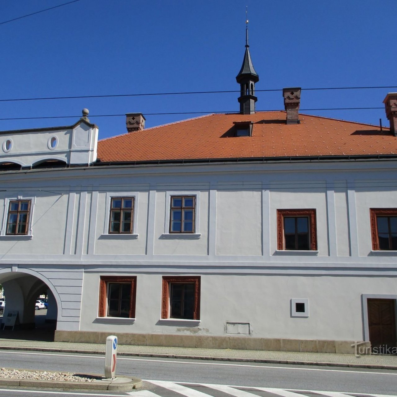 Radnice čp. 1 v Lázních Bohdaneč