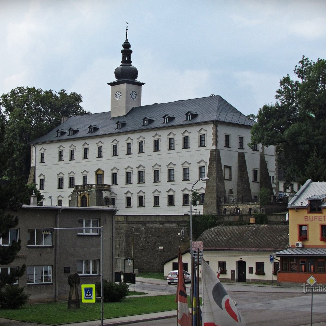 Areál zámku v Letohradě