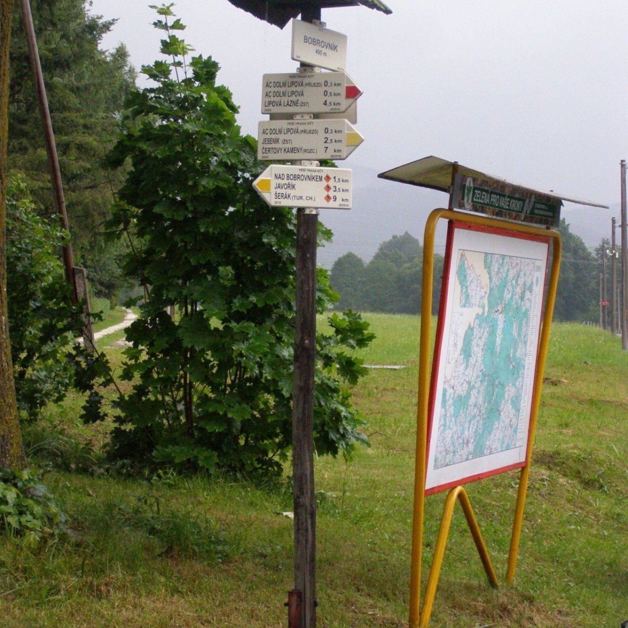 turistické rozcestí - Bobrovník