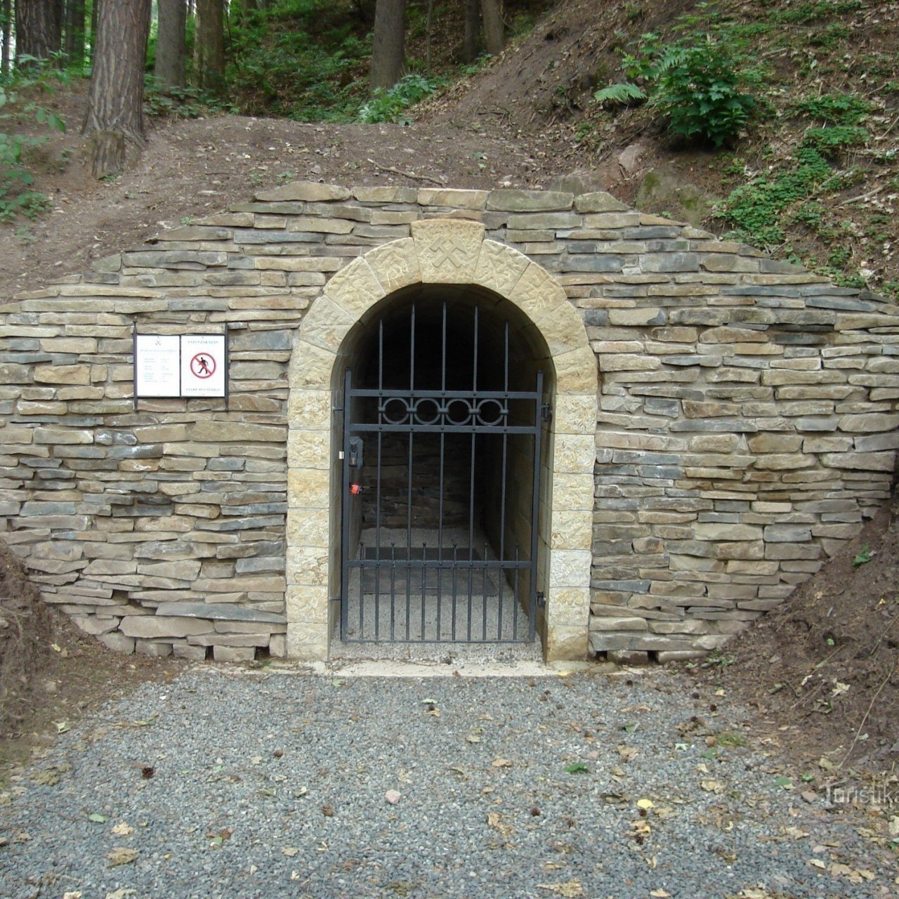 Dědičná štola Kateřina v Malých Svatoňovicích