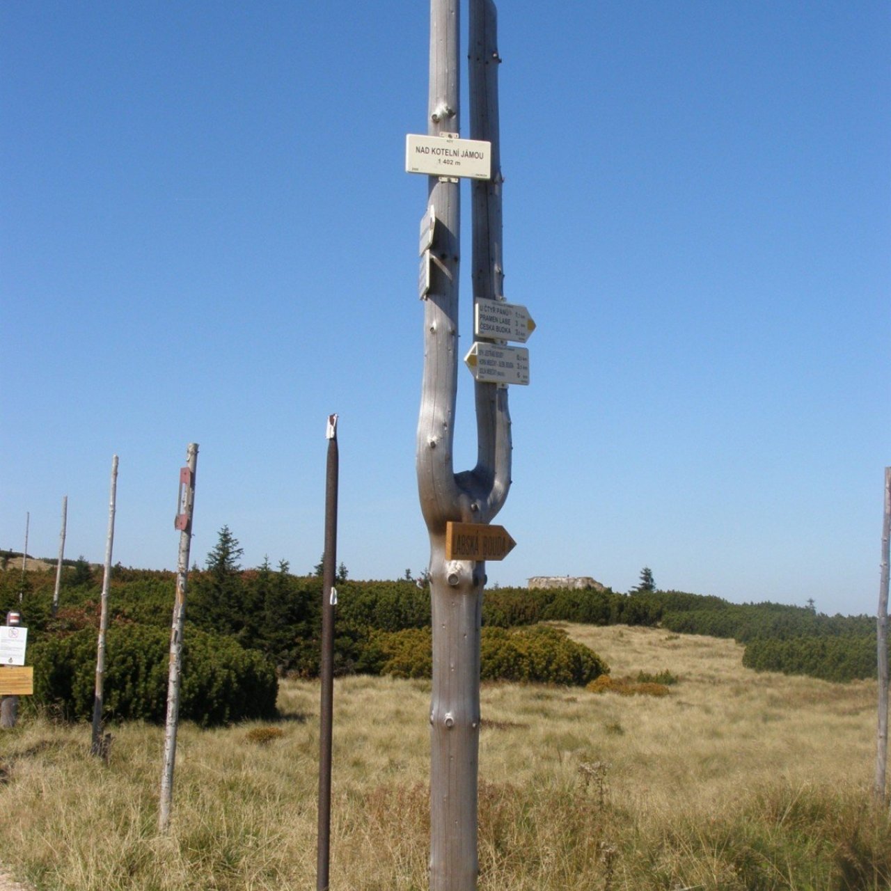 turistické rozcestí Nad Kotelní jámou