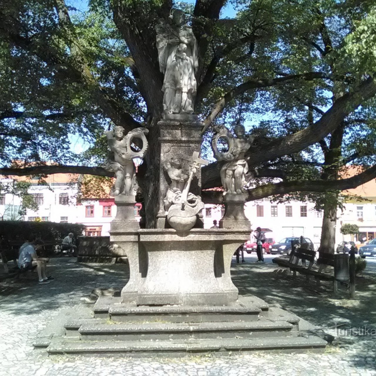 Sousoší sv.Jana Nepomuckého v Netolicích