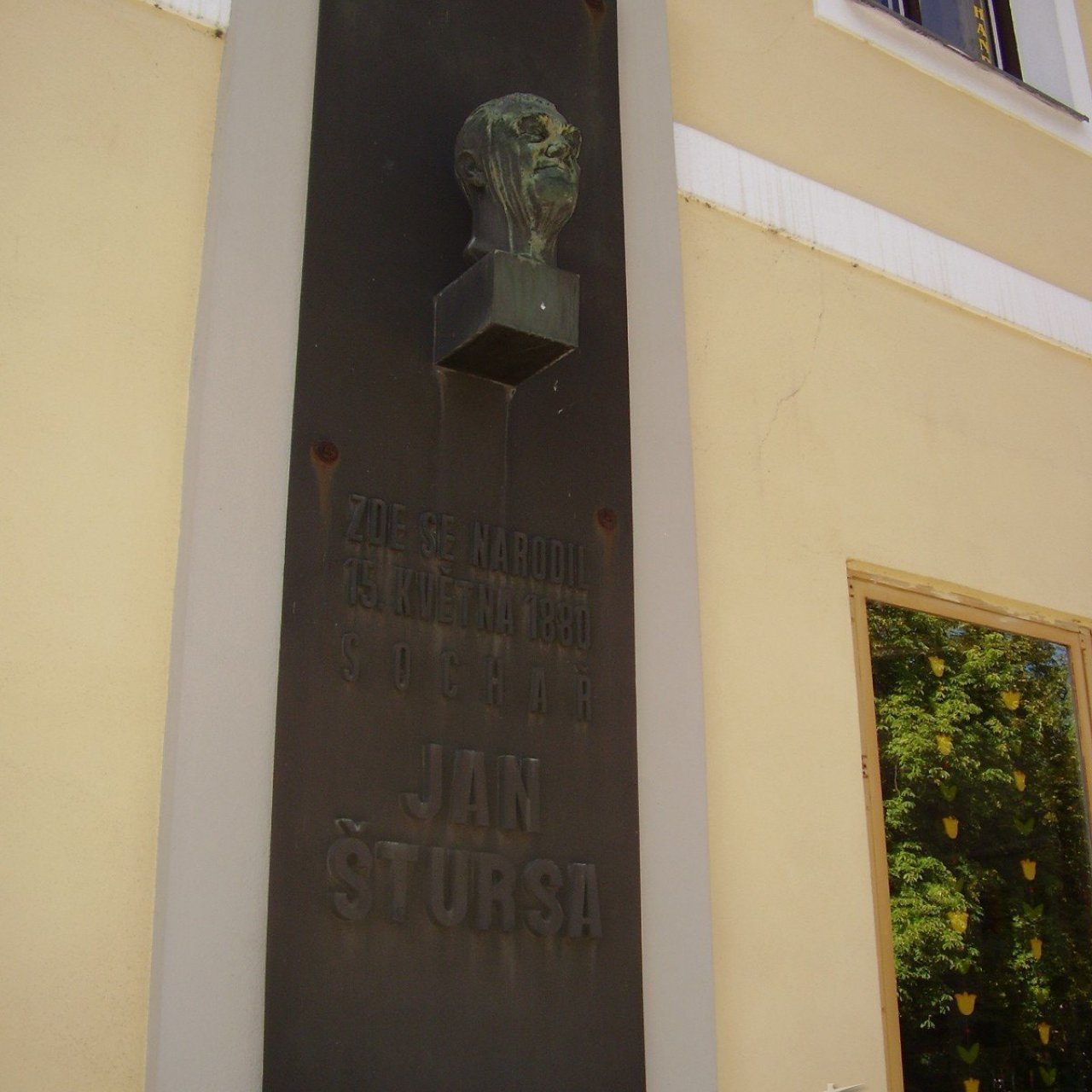 Do Nového Města na Moravě za sochařem Janem Štursou
