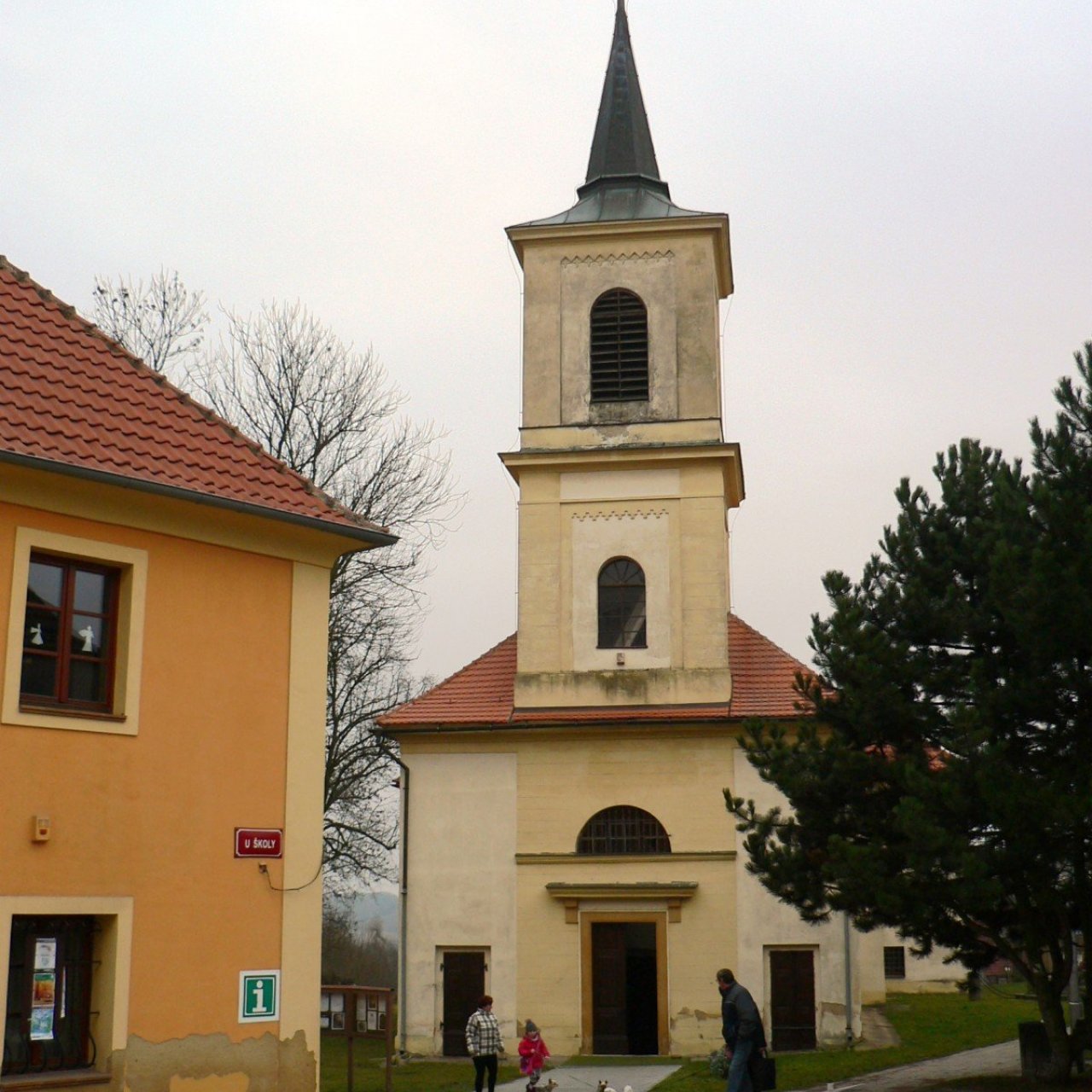 Nové Strašecí - kostel Narození Panny Marie