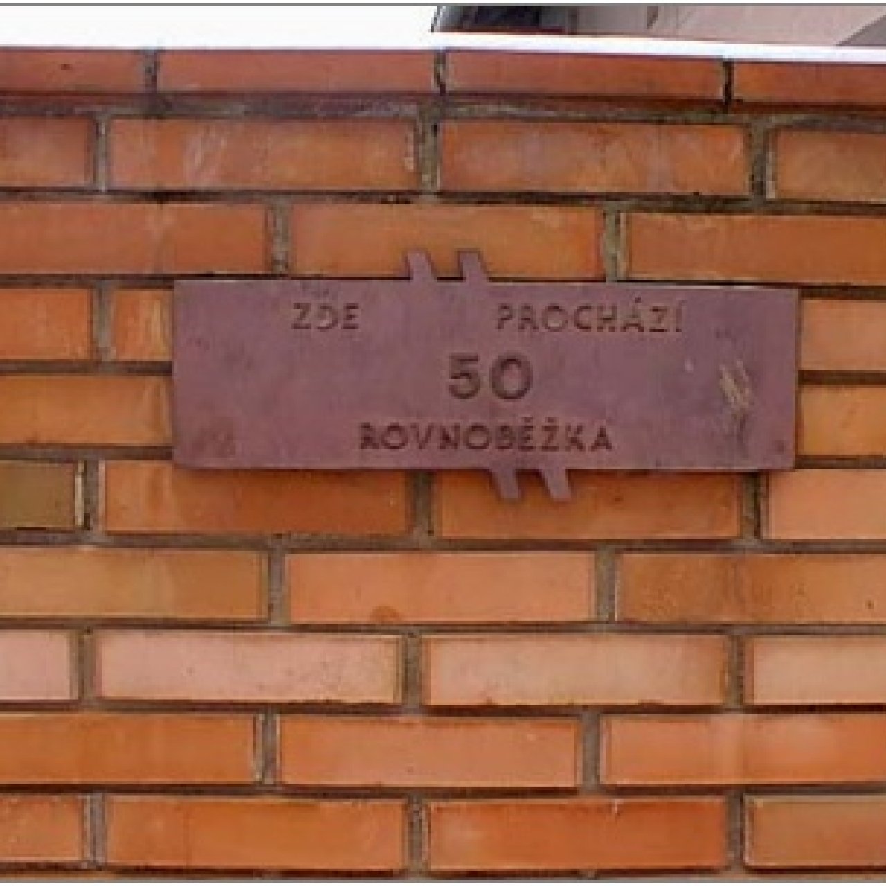 50. rovnoběžka, Moravany