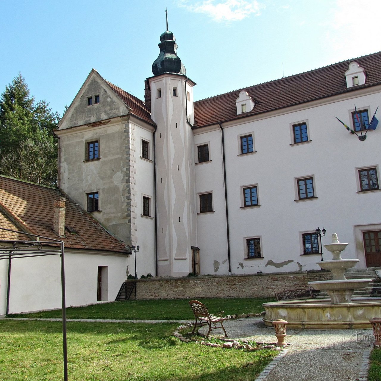 Ořechovský zámek