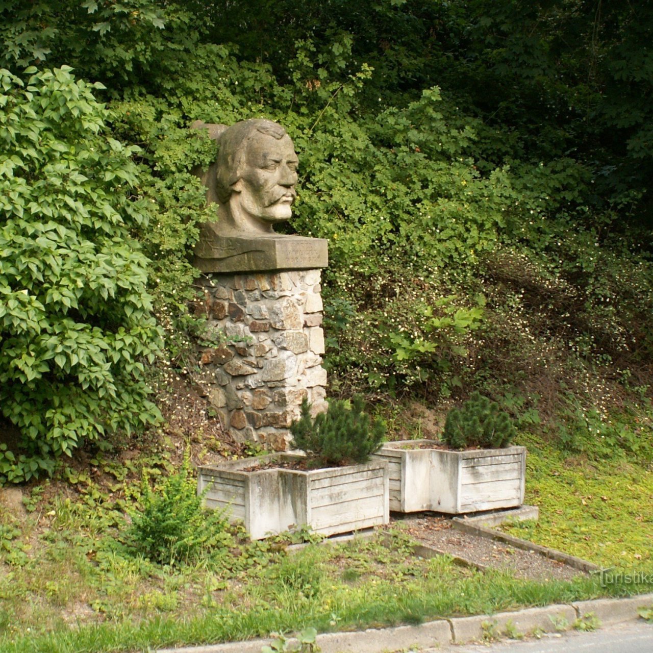 Karel Havlíček Borovský – busta