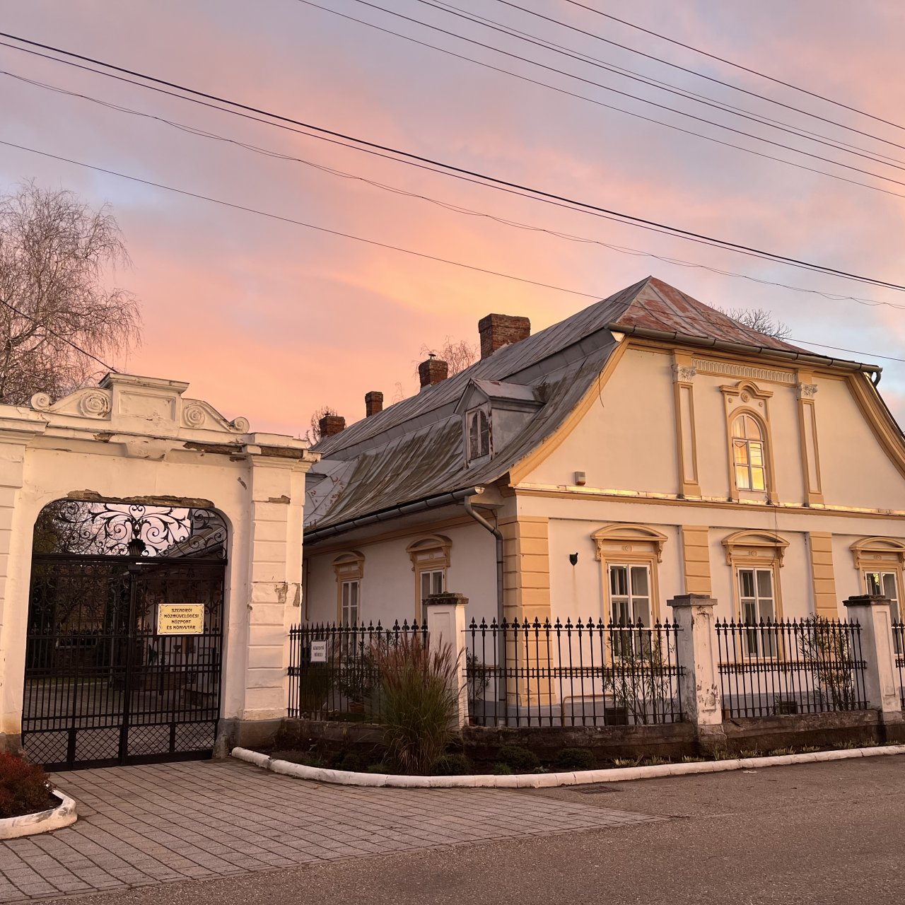 Kép - Szendrői Közművelődési Központ és Könyvtár