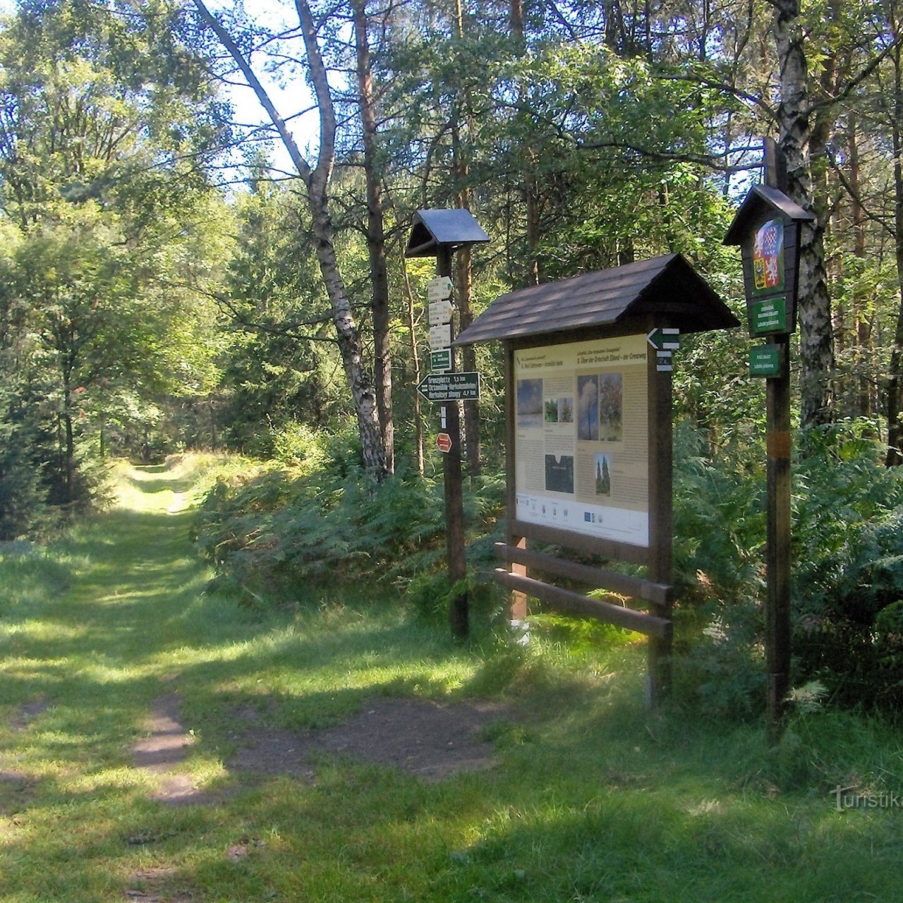 Hraniční cesta.