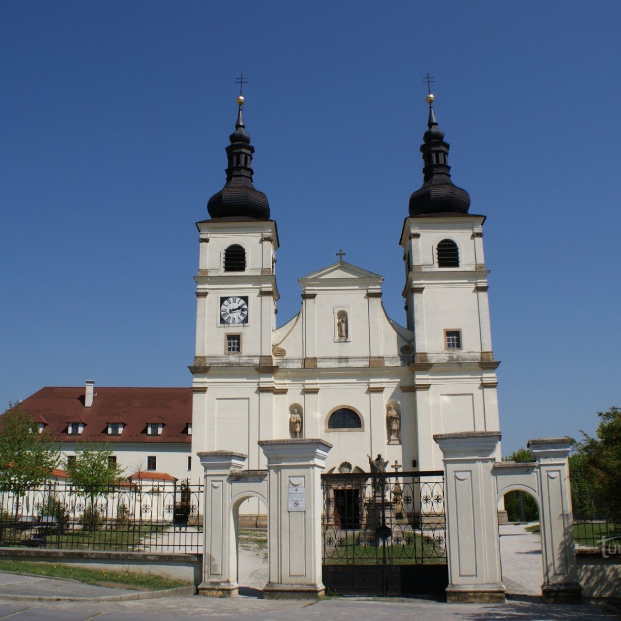 Uherský Brod – dominikánský klášter s kostelem Nanebevzetí P.M.