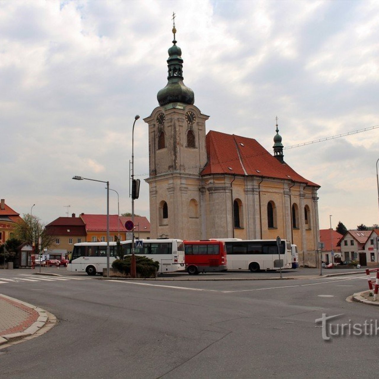 Uhlířské Janovice, kostel sv. Aloise Gonzagy.