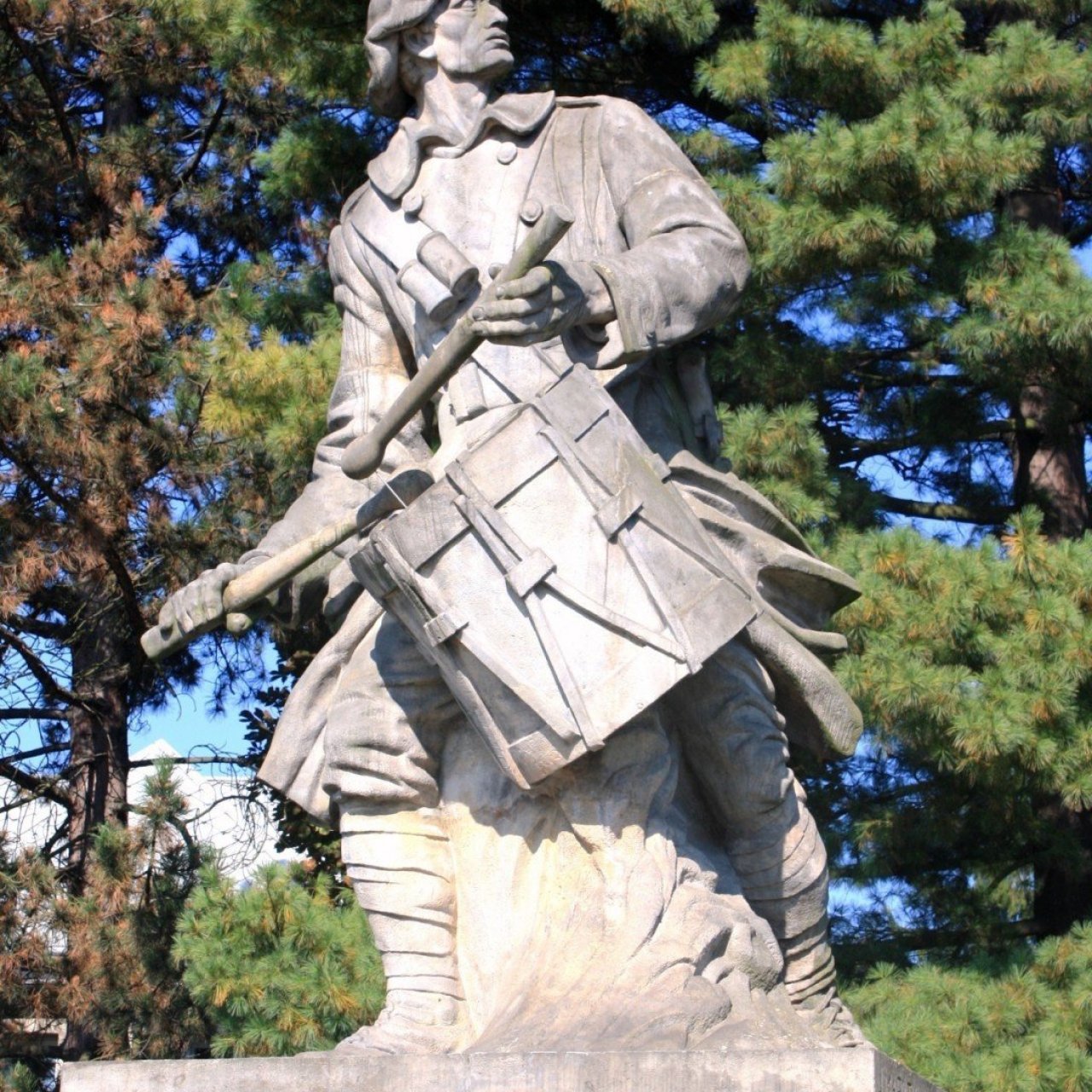 Socha Bubnujícího legionáře