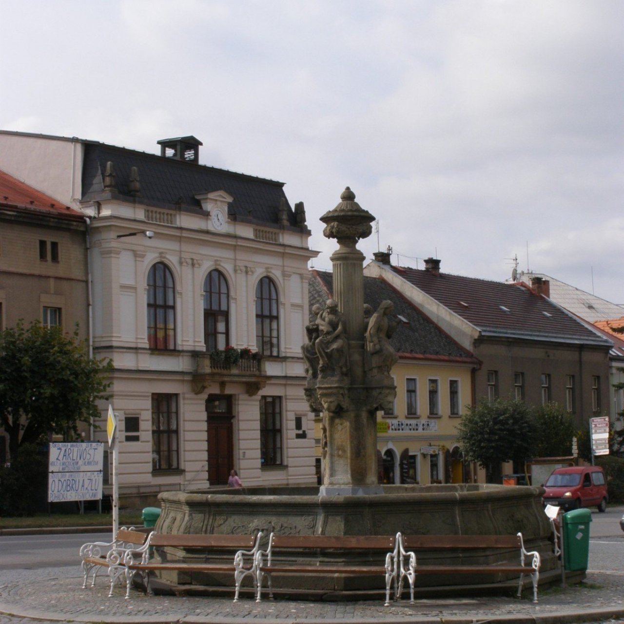 Vamberk - Husovo náměstí, soubor památek