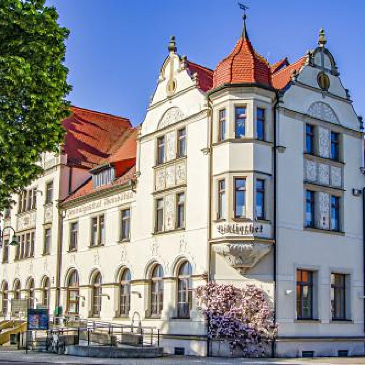 Bild - Bibliothek Weinböhla